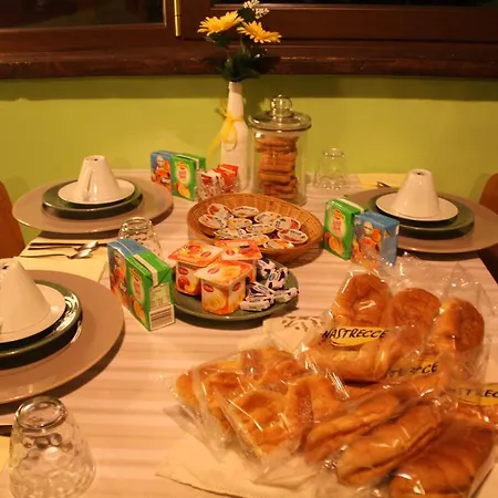 La Collinese Couette-café Castana (Lombardy)